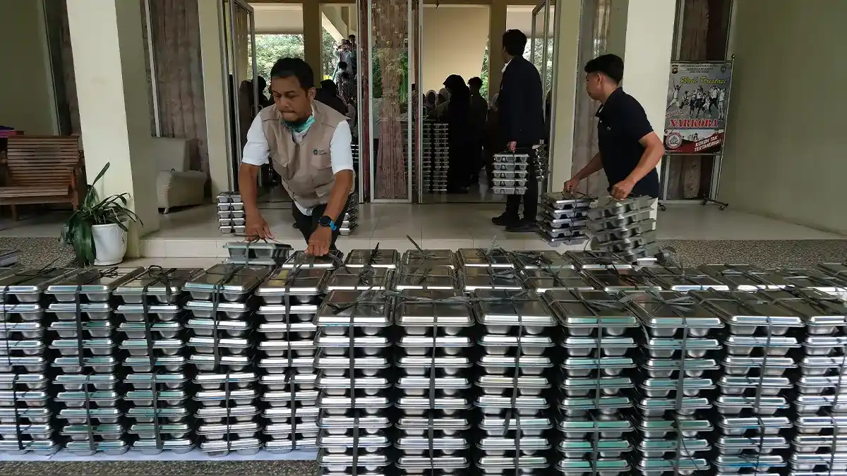 Dibiayai Uang Pajak, Anggaran MBG Baru Terserap Rp13 Triliun