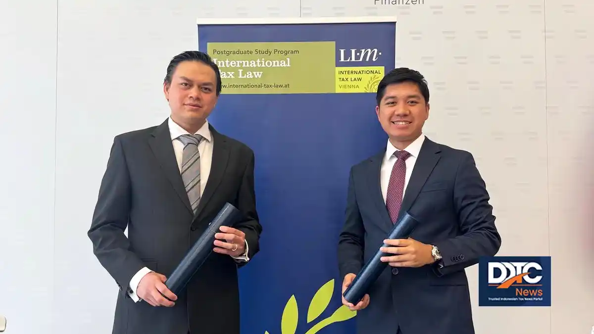 Two DDTC Professionals Awarded LL.M. in International Tax Law