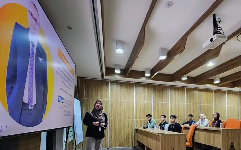 Image Peserta Magang DDTC Asah Soft Skill Lewat Diskusi Negosiasi