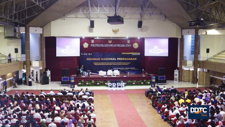 Suasana pembukaan seminar nasional yang menjadi bagian dari Pekan Raya Perpajakan Nasional (PRPN) 2019. 