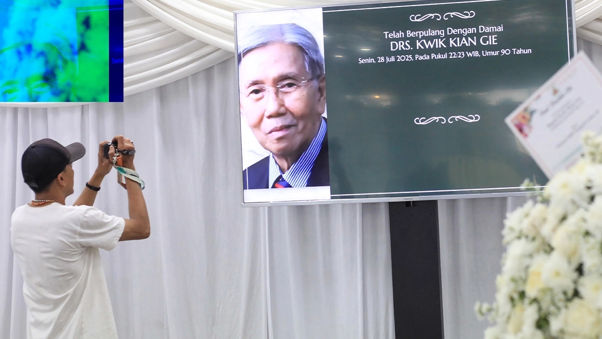 Memoar Kwik Kian Gie: Tak Adil Bayar Pajak Tapi Korupsi Merajalela