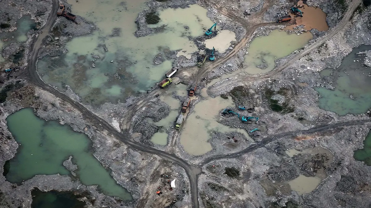 Setoran Pajak Alat Berat Rendah, Gubernur Sisir Izin Usaha Tambang