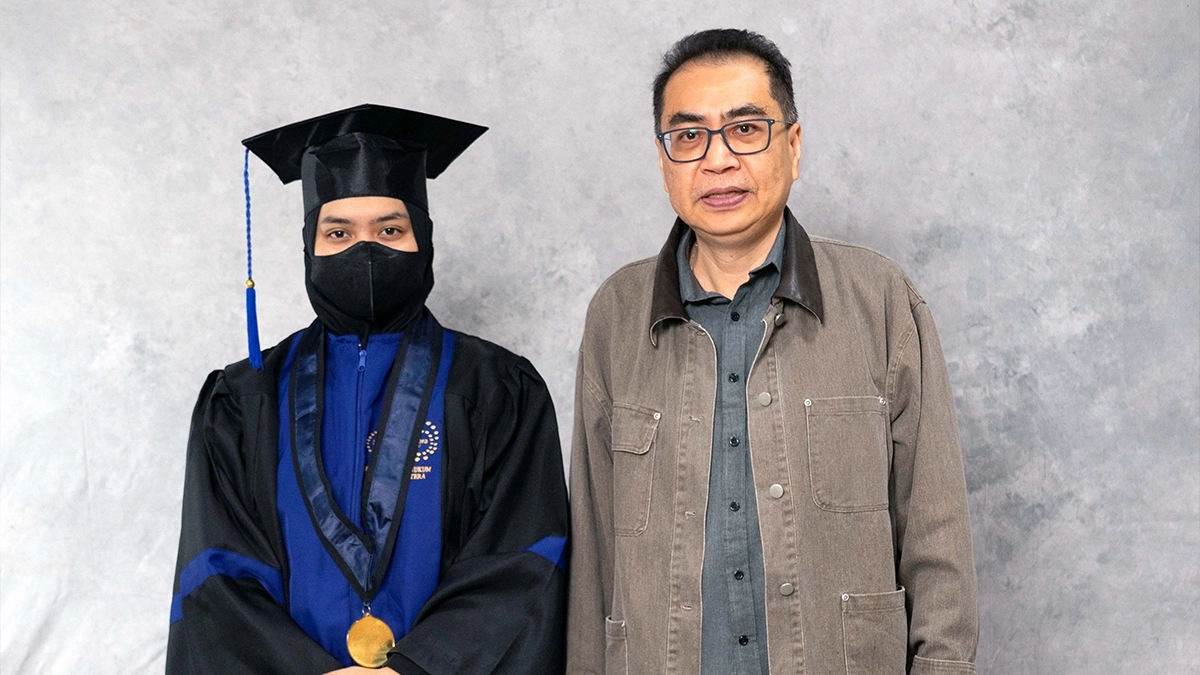 Didukung Beasiswa DDTC, Intan Raih IPK Hampir Sempurna di STHI Jentera